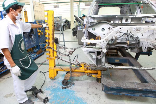 Frame Straightening: Restoring Structural Integrity After a Collision