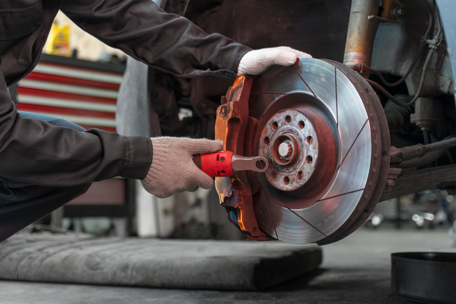 How to Identify if your Car Brakes are worn out 